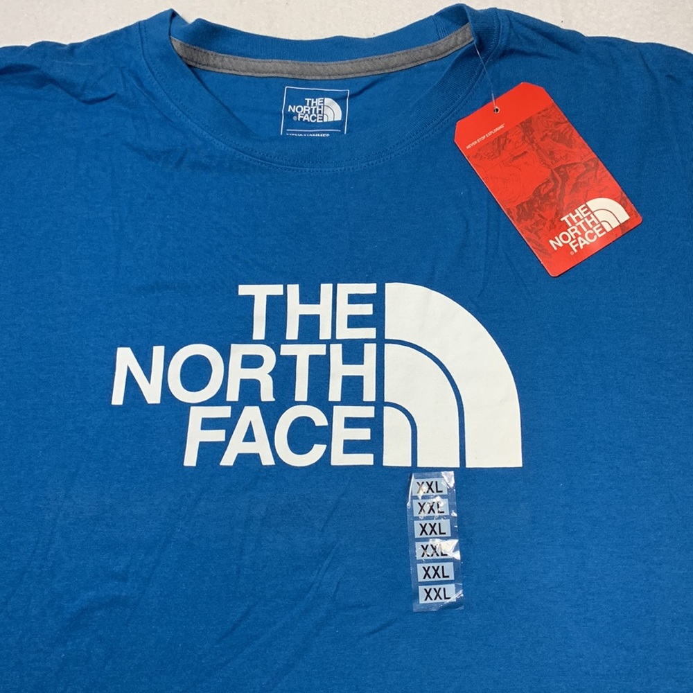 NWT Men’s The North Face Classic Fit T-Shirt - Picture 2 of 6